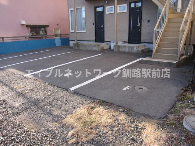 dream（ドリーム）の駐車場