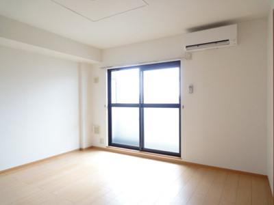 【居間・リビング】 | バウムガルトナー