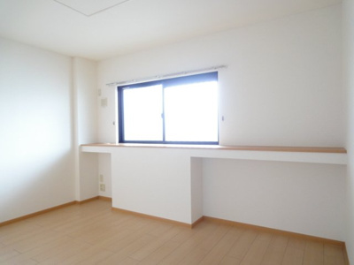 【内装】 | バウムガルトナー