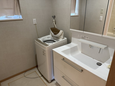 【独立洗面台】 | 佐久市平賀中古住宅Ⅰ