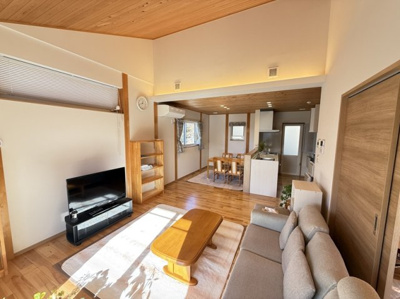 【居間・リビング】 | 佐久市平賀中古住宅Ⅰ