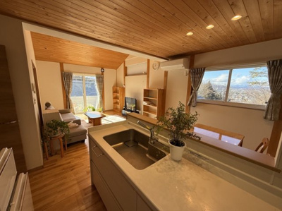 【居間・リビング】 | 佐久市平賀中古住宅Ⅰ