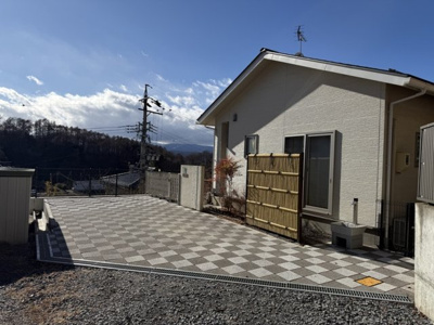 【駐車場】 | 佐久市平賀中古住宅Ⅰ