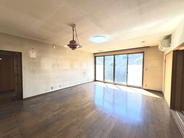 【居間・リビング】 | 熊谷市新堀　中古戸建