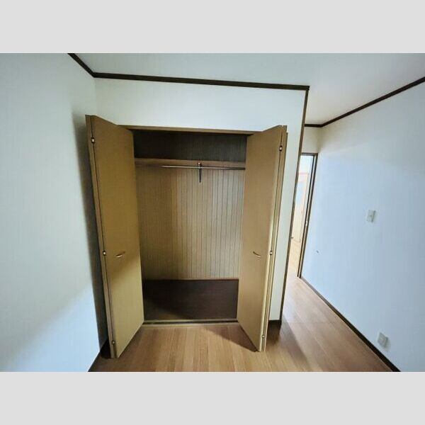 岡崎市矢作町字毛呂のアパートの収納