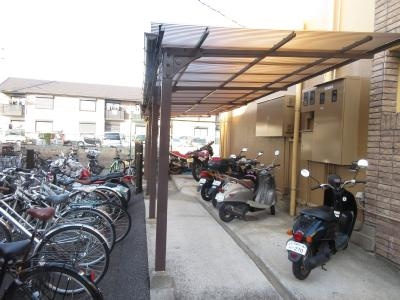 MOUNTAIN（旧ハイツMountain）の駐車場|駐輪場