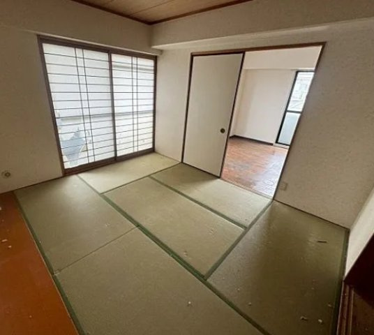 パシフィックマンションの和室