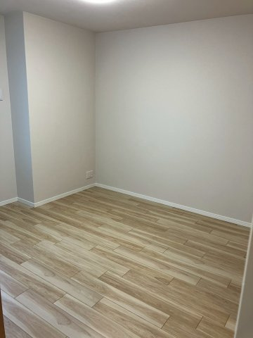 アルファステイツ中府の洋室