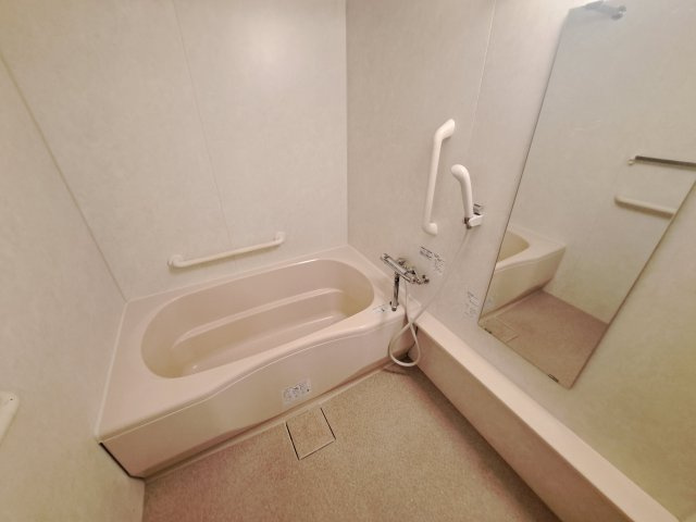 宝梅アーバンライフの浴室