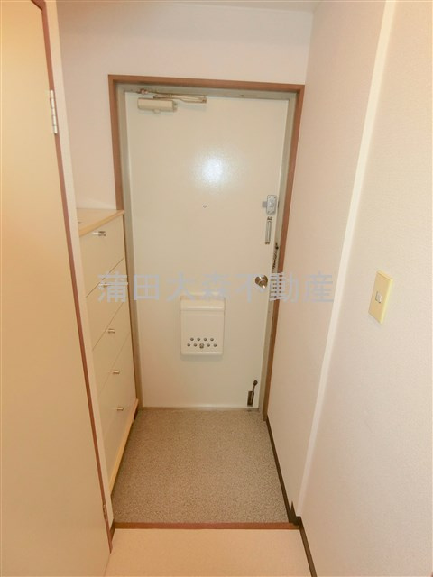 メゾンドゥラヴィの玄関