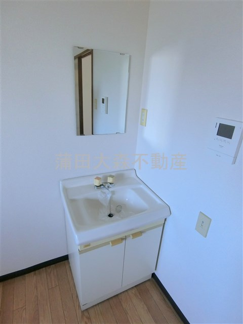 メゾンドゥラヴィの洗面所|独立洗面台