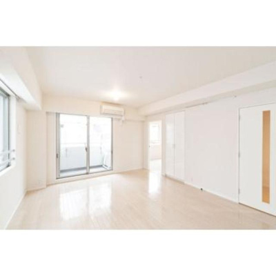 【居間・リビング】 | パークアクシス六本木檜町公園 | ※写真は同タイプ住戸です。