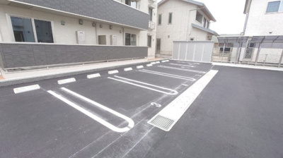 【駐車場】 | ヴォルケン ガルテン B棟