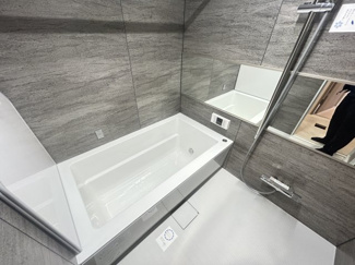 【浴室】 | 日神パレステージ海浜幕張 | ゆったりとくつろぐことのできるバスタブは毎日の疲れを 癒す空間になっています！！