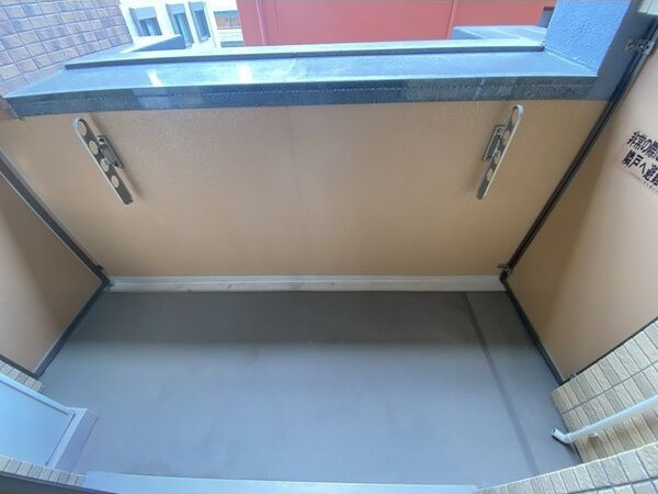 プレサンス泉セントマークのバルコニー