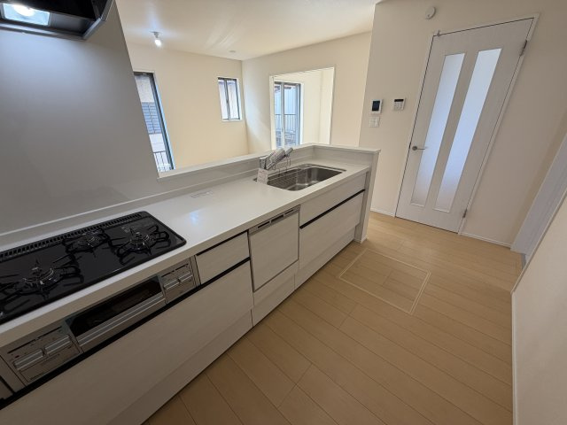 《仲介手数料無料》見沼区東大宮６丁目48-15新築一戸建てハートフルタウンのキッチン