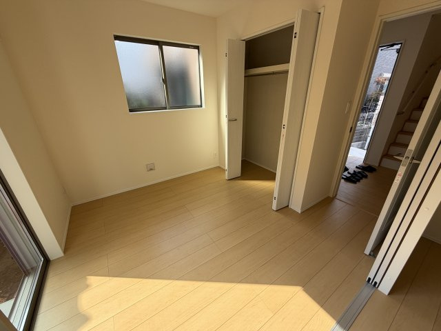 《仲介手数料無料》見沼区東大宮６丁目48-15新築一戸建てハートフルタウンの洋室