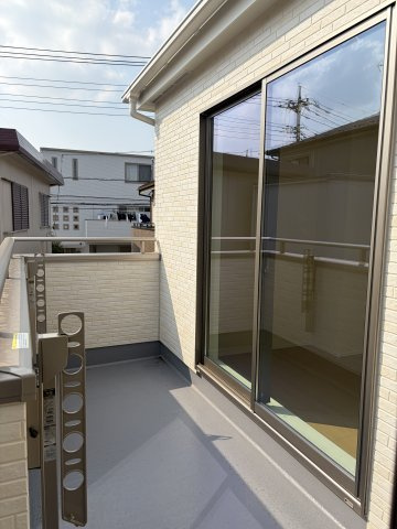 《仲介手数料無料》見沼区東大宮６丁目48-15新築一戸建てハートフルタウンのバルコニー