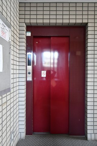 ワコーレ大宮の駐輪場|当社はポータルサイト掲載物件、他社様掲載物件なども含めて複数物件をまとめてご案内可能です！気になる物件はいくつでもご気軽にお申し付けください。皆様のご連絡心よりお待ちしております。