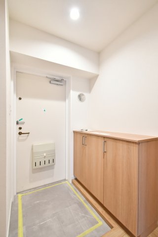 ワコーレ大宮の玄関