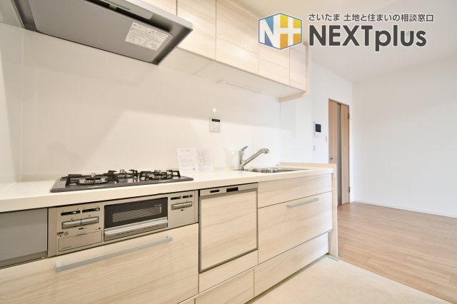 ワコーレ大宮の居間・リビング