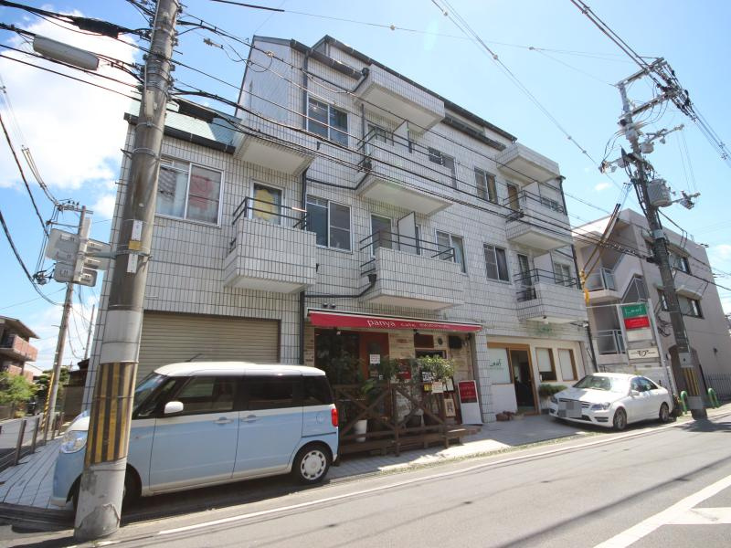 メゾンモアーのロビー