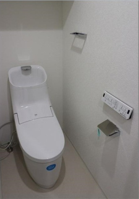 【トイレ】 | サイクラメント鷺宮 | 温水洗浄便座。
