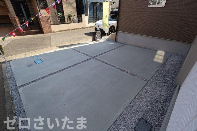 《仲介手数料無料》上尾市浅間台２丁目24-23新築一戸建てTerrechezの駐車場