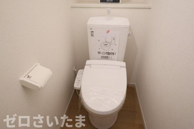 《仲介手数料無料》上尾市浅間台２丁目24-23新築一戸建てTerrechezのトイレ