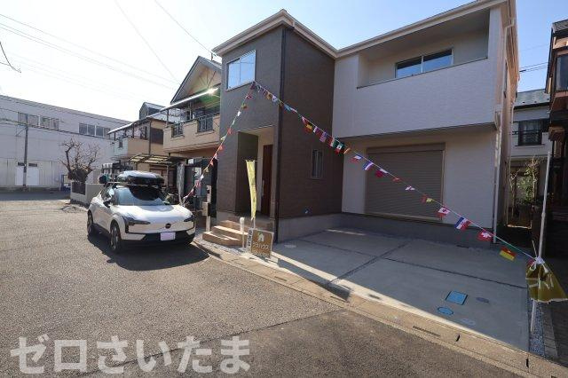 《仲介手数料無料》上尾市浅間台２丁目24-23新築一戸建てTerrechezの外観|並列で車を２台駐車できます。