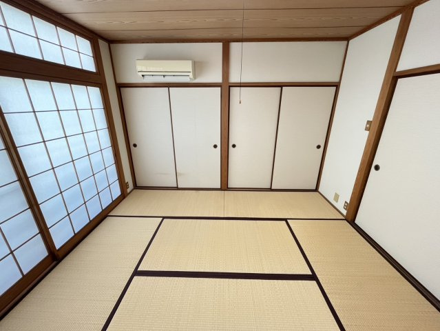 若王寺三丁目住居付倉庫兼事務所の和室|3階居住用部分