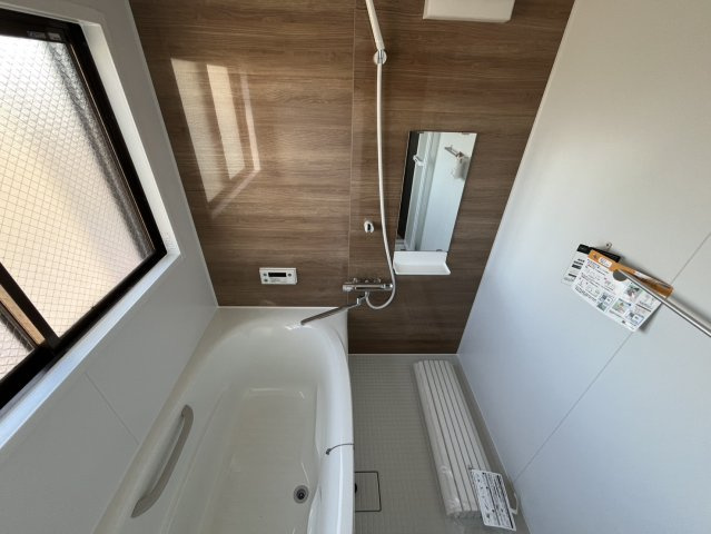 若王寺三丁目住居付倉庫兼事務所の浴室|3階居住用部分