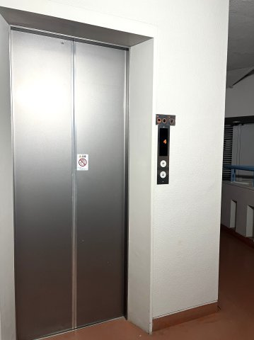 ヴィラ皆生２番館のその他共用部分|エレベータ