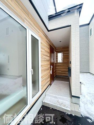 【新築戸建】札幌市北区新琴似12条3丁目2棟のエントランス