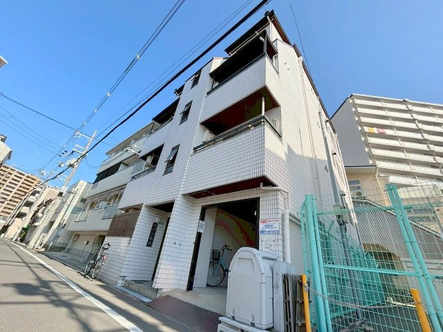 メゾン新高の外観