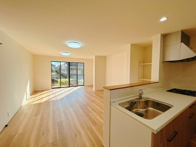 リフォーム済中古戸建　大垣市新長松2丁目　昭和54年築の居間・リビング