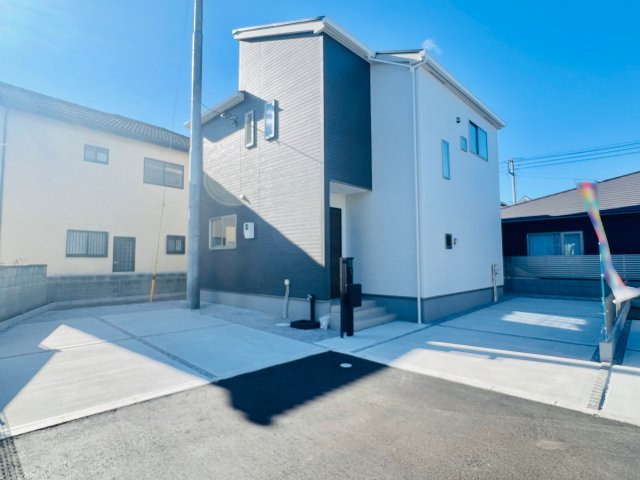 高崎市下小鳥町の外観|駐車スペース２台可◎