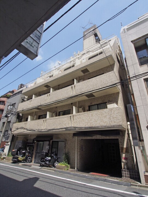 マルブン西新宿の外観