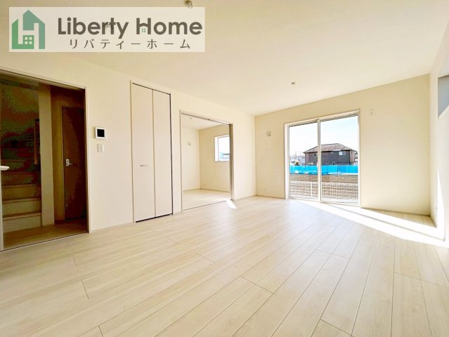 古河市諸川第13　新築戸建　１号棟の居間・リビング