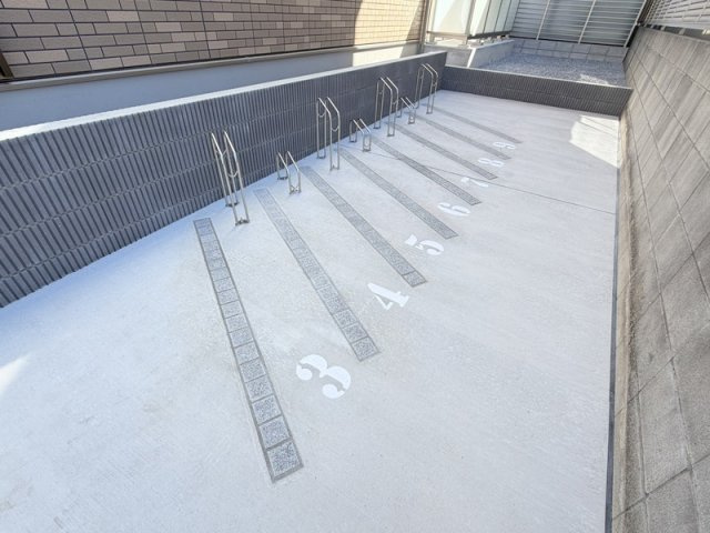 シュタインハウスの駐車場|★新築★セキスイハイム施工★