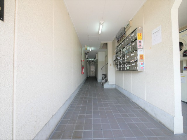 グランビルド東住吉のロビー