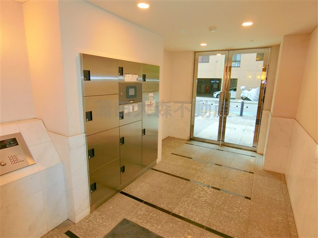 レジディア蒲田Ⅲのエントランス