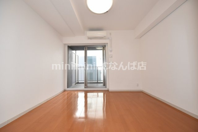 アーバネックス心斎橋Ⅰの居間・リビング