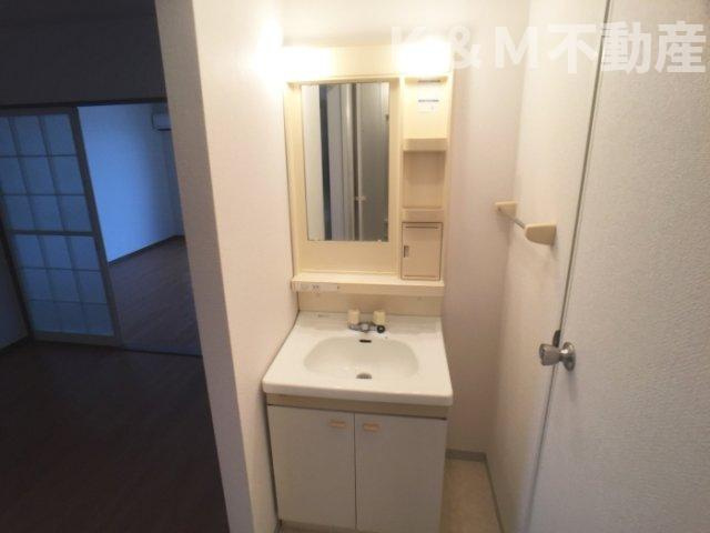 ロイヤルタウン泉　Ｃの洗面所|類似間取り