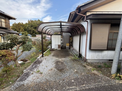 【駐車場】 | 笠間市福原5LDK中古住宅