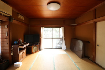 【居間・リビング】 | 笠間市福原5LDK中古住宅