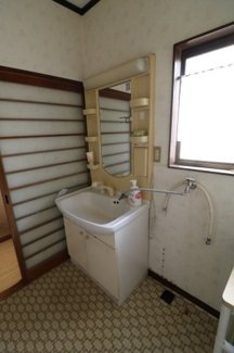 【独立洗面台】 | 笠間市福原5LDK中古住宅