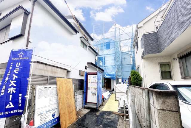 【前面道路含む現地写真】