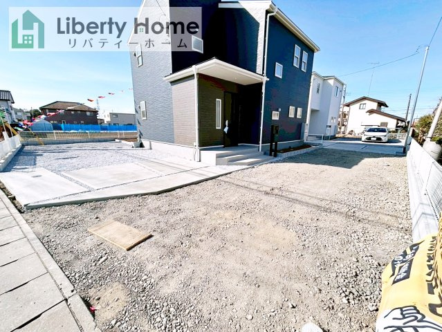 古河市諸川第13　新築戸建　2号棟の駐車場