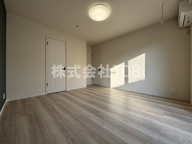 【洋室】 | Ｖｉｌｌａ　Ｍｏｎｔｅ　Ｔｅｓｏｒｏ | 洋室8.4帖
